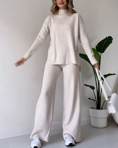 Daryelle | Women's Lounge Set Ribbed Knit with Wide-Leg Pants 4