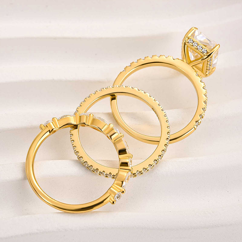 Elegant 3-Piece Gold Wedding Ring Set for Women – Timeless Design, Comfortable Fit, Customizable Sizes 1