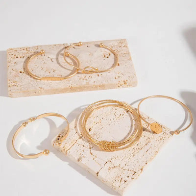 Elegant Gold Knotted Bracelet Set – Stylish Accessory for Any Occasion 2