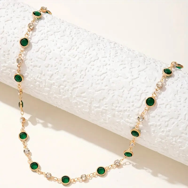 Elegant Gold Necklace with Adjustable Length – Versatile Design for Casual and Formal Occasions 1