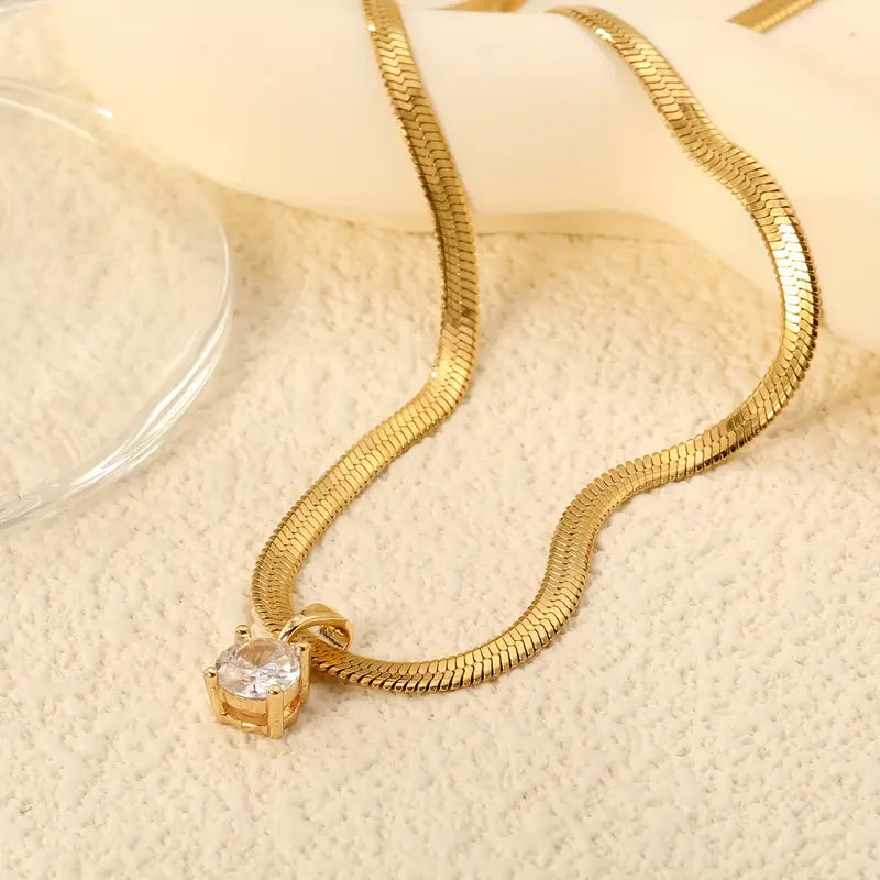 Elegant Gold Rhinestone Pendant Necklace for Women - Adjustable Chain, Lightweight Jewelry Accessory 2