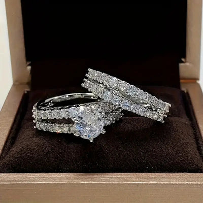 Elegant Gold Ring Set - Timeless Jewelry for Any Occasion, Lightweight Design, Versatile Stacking Options 1
