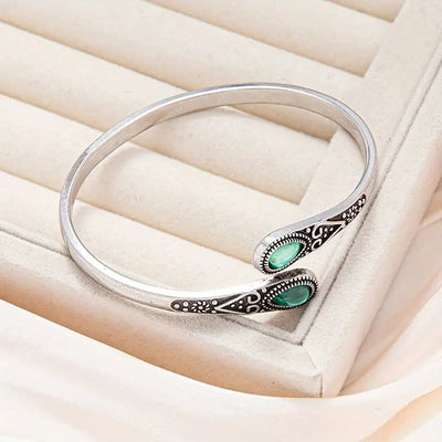 Elegant White Gold Bracelet – Timeless Design, Adjustable Fit for Everyday and Formal Wear 1