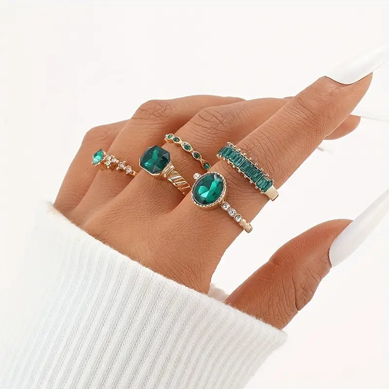 Exquisite Gold Emerald Ring Set – Elegant Jewelry for Special Occasions, 14K Gold with Genuine Emeralds 2