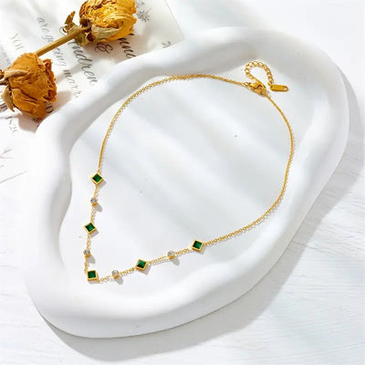 Gold Necklace with Elegant Design, Adjustable Gold Chain, Minimalist Style for Any Occasion 1