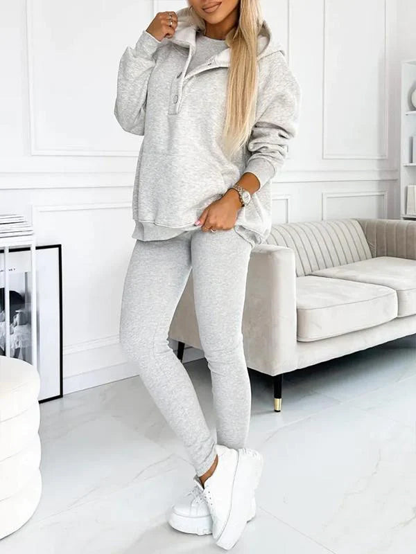 Sophia | Women's Loungewear Set Oversized Hoodie & Leggings with Button Details 3