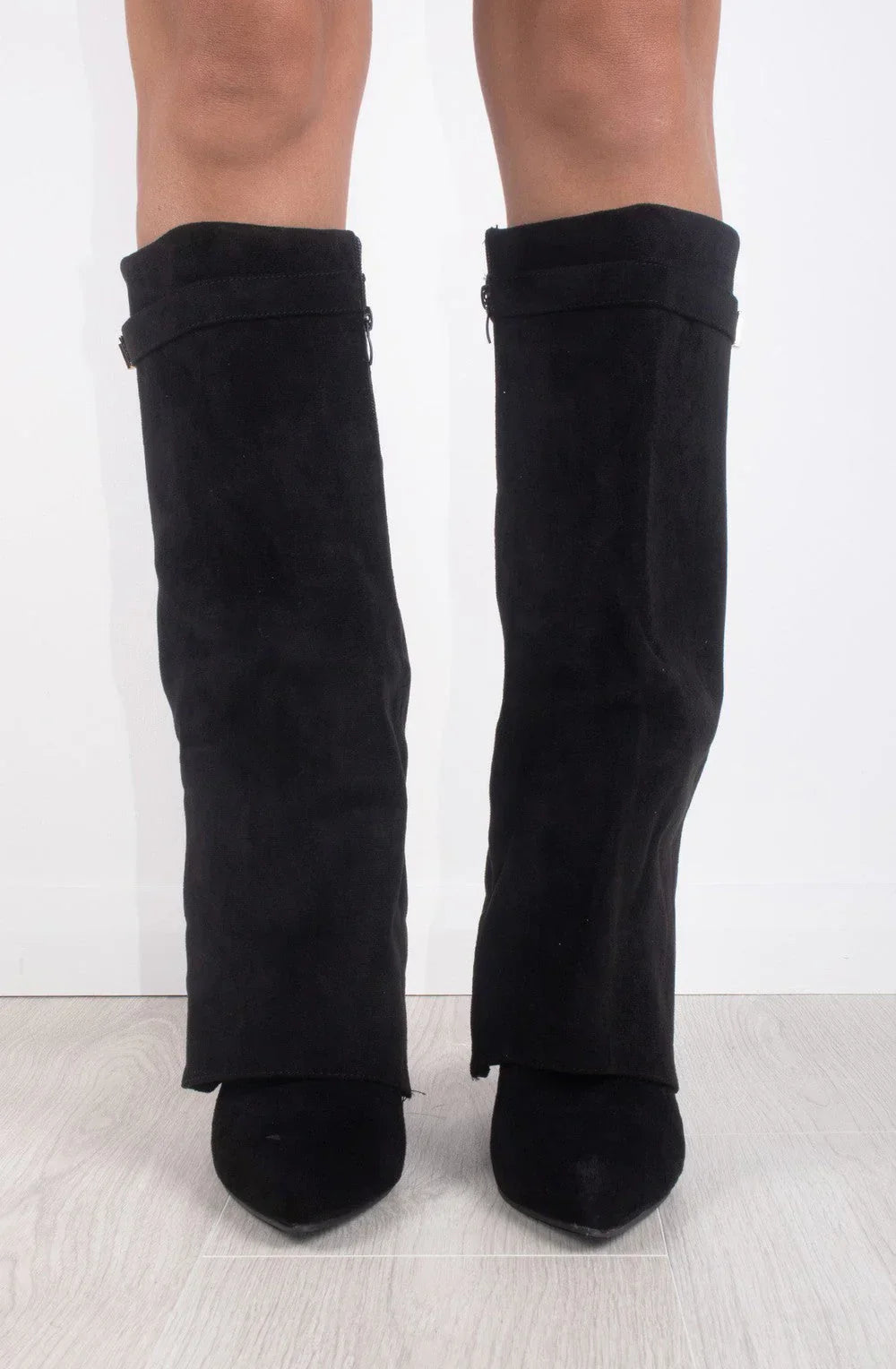 Women’s Suede Knee High Boots with Gold Buckle and Side Zipper, Comfortable Block Heel 8